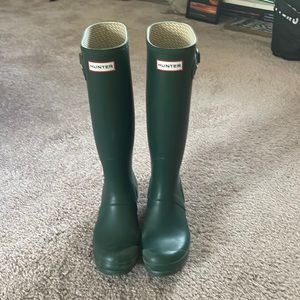 HUNTER boots tall forest green